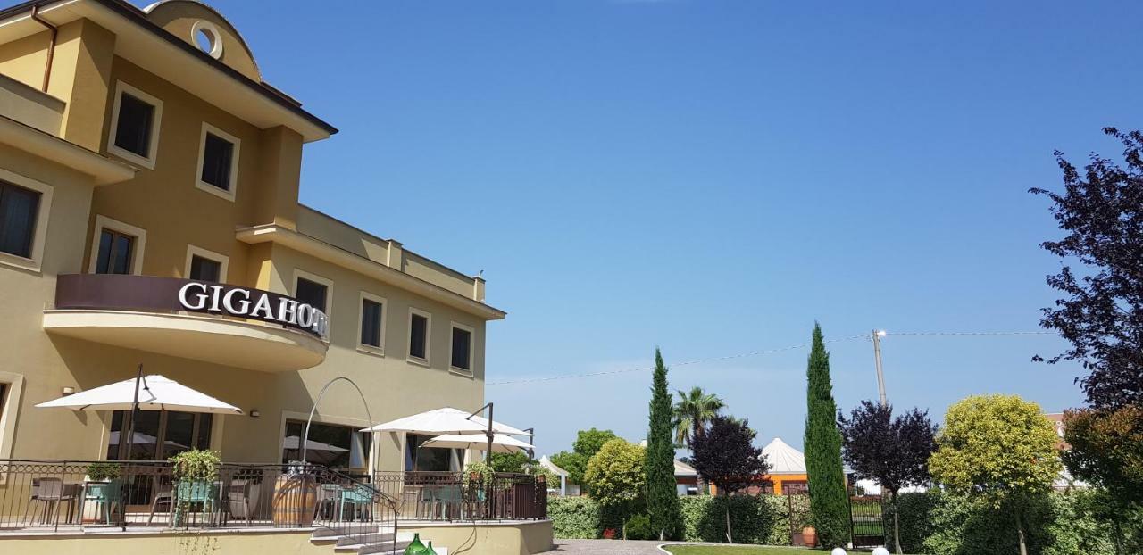 Giga Hotel Villa Santa Lucia 外观 照片